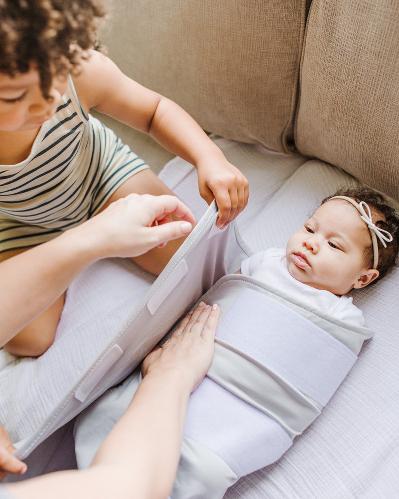 How to Use Your Ollie Swaddle